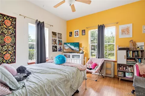 Bedroom - 512 SE 9th St, Ocala, FL 34471 photo 1 of 8