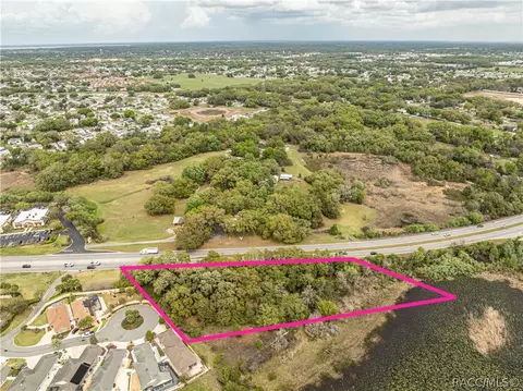 8769 E County Road 466 Rd, Lady Lake, FL 32159