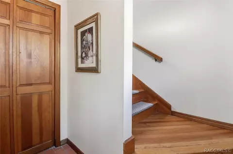 Entry Way - 8810 E Hampton Point Rd, Inverness, FL 34450 photo 1 of 3
