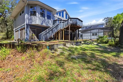 Exterior - 8810 E Hampton Point Rd, Inverness, FL 34450 photo 11 of 12