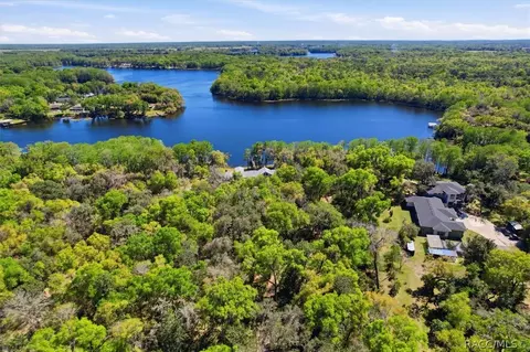 View/Area - 8810 E Hampton Point Rd, Inverness, FL 34450 photo 4 of 6