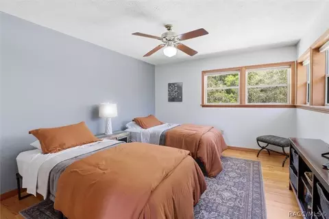 Bedroom - 8810 E Hampton Point Rd, Inverness, FL 34450 photo 6 of 9