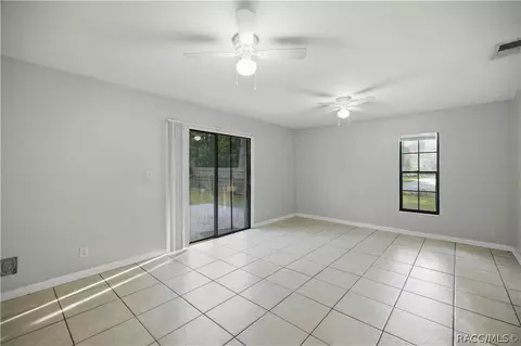 Living - 2351 NE 40th St, Ocala, FL 34479 photo 2 of 3