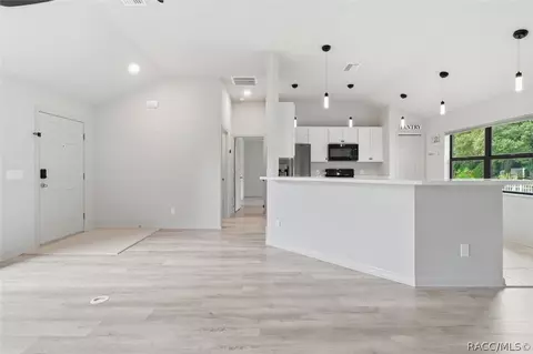 Living - 3200 N Canterbury Lake Dr, Hernando, FL 34442 photo 5 of 6
