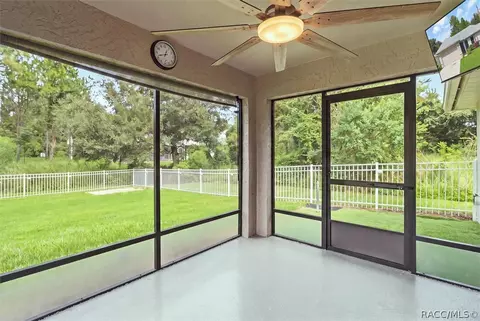 Exterior - 3200 N Canterbury Lake Dr, Hernando, FL 34442 photo 1 of 6