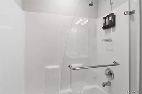 Bath - 3200 N Canterbury Lake Dr, Hernando, FL 34442 photo 1 of 3