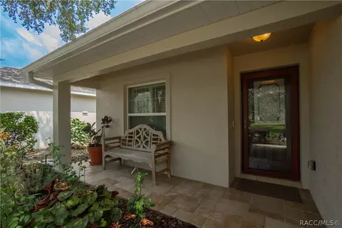 Exterior - 6293 W Glynborne Loop, Crystal River, FL 34429 photo 2 of 8