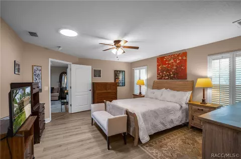 Bedroom - 6293 W Glynborne Loop, Crystal River, FL 34429 photo 2 of 3