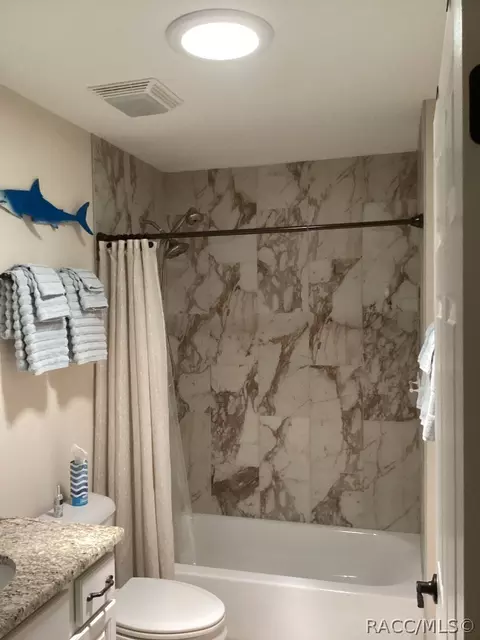 Bath - 6580 N Sourgum Ter, Hernando, FL 34442 photo 2 of 6