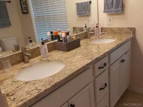 Bath - 6580 N Sourgum Ter, Hernando, FL 34442 photo 1 of 6