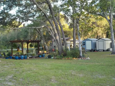 Exterior - 6580 N Sourgum Ter, Hernando, FL 34442 photo 11 of 18