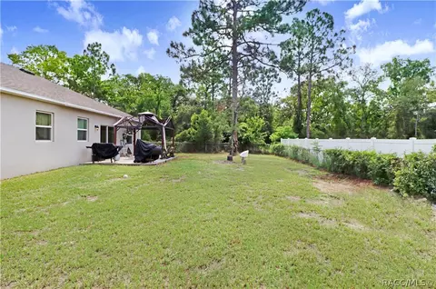 Exterior - 12152 Landfair St, Spring Hill, FL 34608 photo 4 of 6