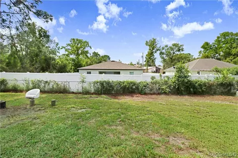 Exterior - 12152 Landfair St, Spring Hill, FL 34608 photo 5 of 6