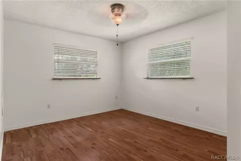 Bedroom - 4841 E Marsh Lake Dr, Hernando, FL 34442 photo 4 of 7