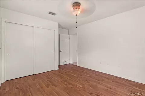 Bedroom - 4841 E Marsh Lake Dr, Hernando, FL 34442 photo 5 of 7