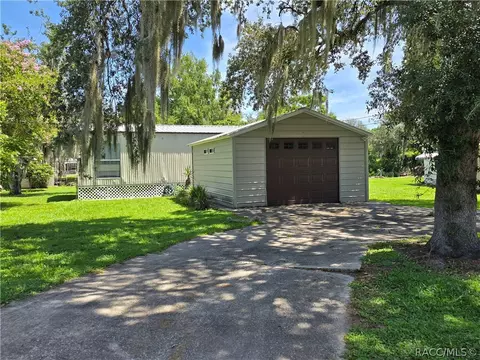 10292 E Pike Dr, Inverness, FL 34450