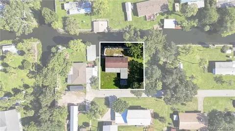 8449 W Dixie Ct, Homosassa, FL 34448