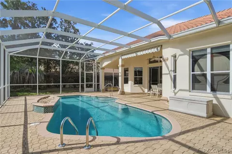 Exterior - 1675 N Shadowview Path, Hernando, FL 34442 photo 4 of 11