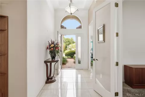 Entry Way - 1675 N Shadowview Path, Hernando, FL 34442 photo 2 of 4
