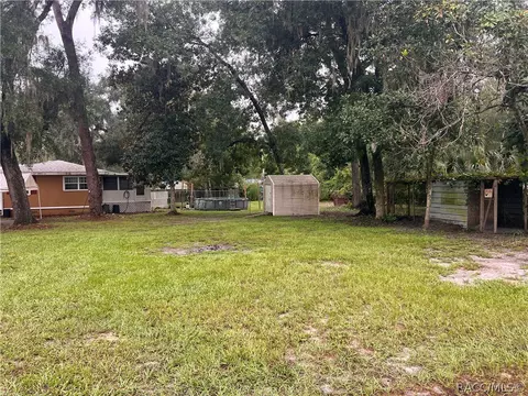 Exterior - 4511 E Bahia Ln, Hernando, FL 34442 photo 7 of 18