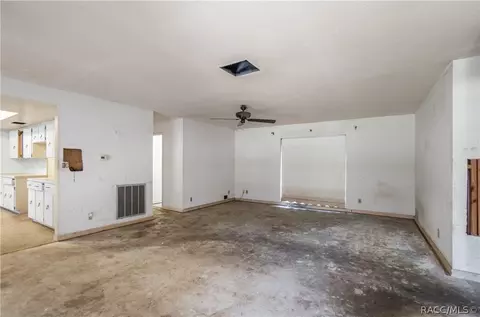 Living - 4770 E Dartmouth Ln, Hernando, FL 34442 photo 1 of 4