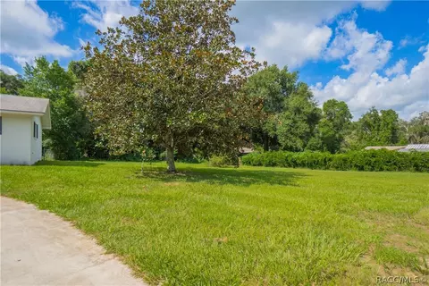 Exterior - 4770 E Dartmouth Ln, Hernando, FL 34442 photo 9 of 9