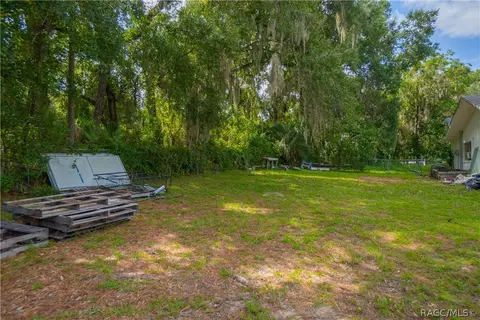 Exterior - 4770 E Dartmouth Ln, Hernando, FL 34442 photo 8 of 9