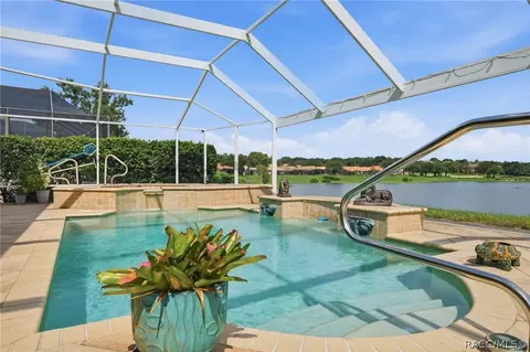 Exterior - 1426 W Crossview Way, Hernando, FL 34442 photo 7 of 17