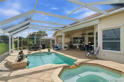 Exterior - 1426 W Crossview Way, Hernando, FL 34442 photo 6 of 17