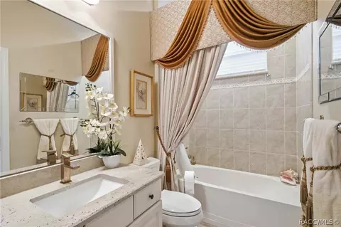 Bath - 1426 W Crossview Way, Hernando, FL 34442 photo 4 of 5