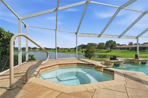 Exterior - 1426 W Crossview Way, Hernando, FL 34442 photo 8 of 17
