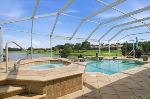Exterior - 1426 W Crossview Way, Hernando, FL 34442 photo 5 of 17