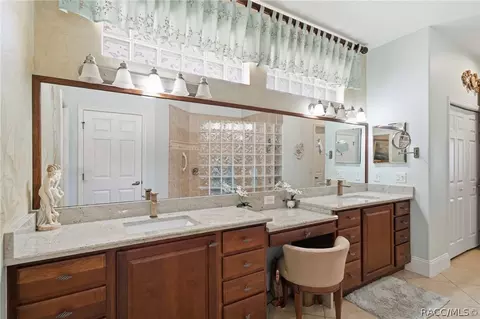 Bath - 1426 W Crossview Way, Hernando, FL 34442 photo 1 of 5
