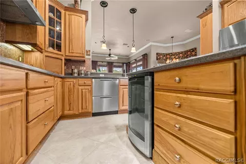 Kitchen - 1611 N Dimaggio Path, Hernando, FL 34442 photo 6 of 9