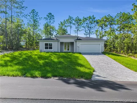 6664 N Bedstrow Blvd, Citrus Springs, FL 34434