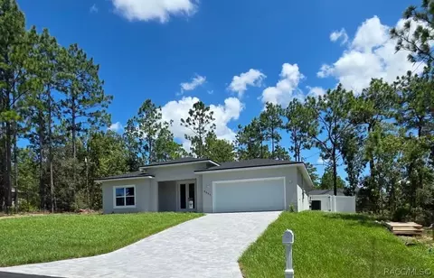 6664 N Bedstrow Blvd, Citrus Springs, FL 34434