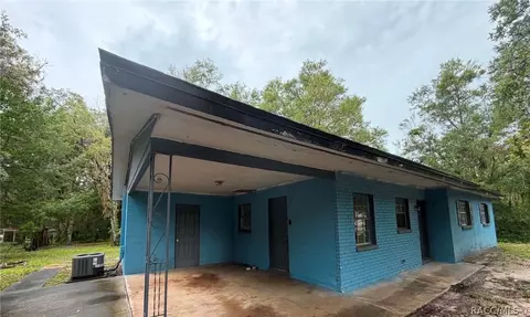 76 NE 8th Ave, Crystal River, FL 34428