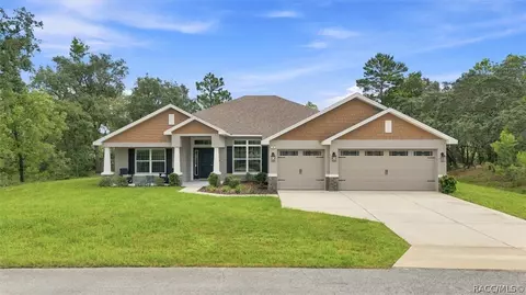 14 Lupine St, Homosassa, FL 34446