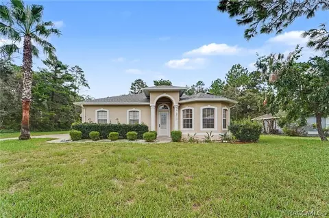48 Cactus St, Homosassa, FL 34446
