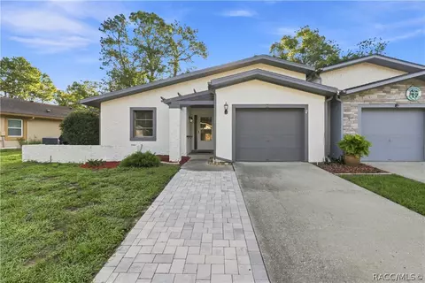 83 Golfview Dr, Homosassa, FL 34446