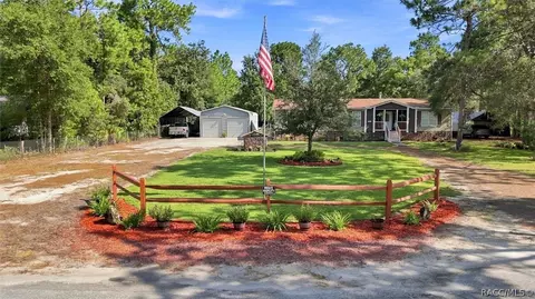 6515 W Berrigan Ct, Homosassa, FL 34446