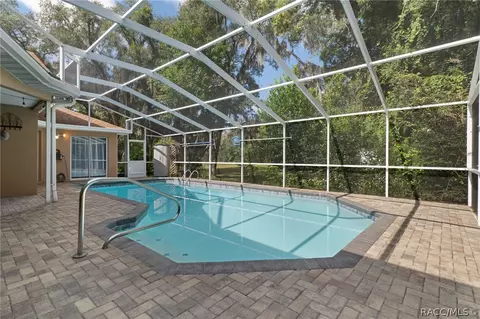 Exterior - 270 N Grandview Ave, Hernando, FL 34442 photo 4 of 12