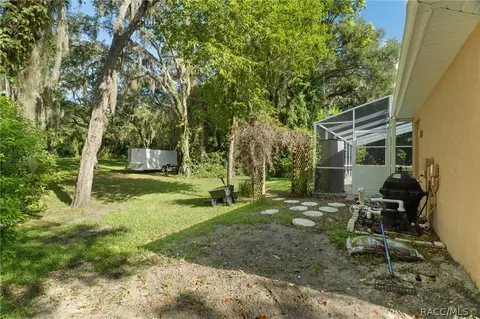 Exterior - 270 N Grandview Ave, Hernando, FL 34442 photo 8 of 12