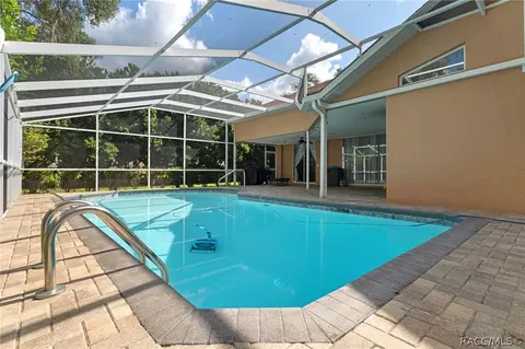 Exterior - 270 N Grandview Ave, Hernando, FL 34442 photo 6 of 12