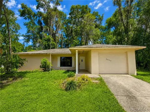 3565 E Perry St, Inverness, FL 34453