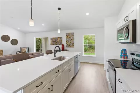 Kitchen - 1895 E Monopoly Loop, Inverness, FL 34453 photo 1 of 5
