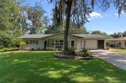 9410 E Southgate Dr, Inverness, FL 34450