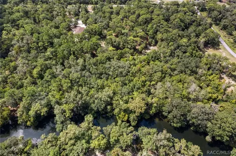 13707 W Foss Groves Path, Inglis, FL 34449