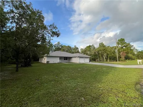 838 W Horizon Ln, Citrus Springs, FL 34434