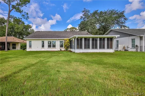 Exterior - 2376 Bent Pine Ct, Spring Hill, FL 34606 photo 10 of 16